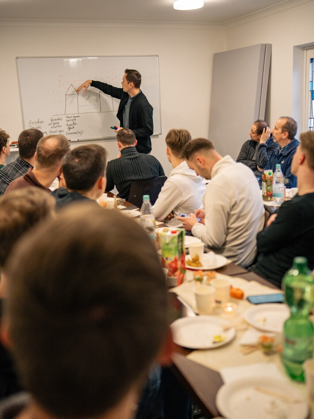 Instagram post from efcgkempen. This post is in position 5.